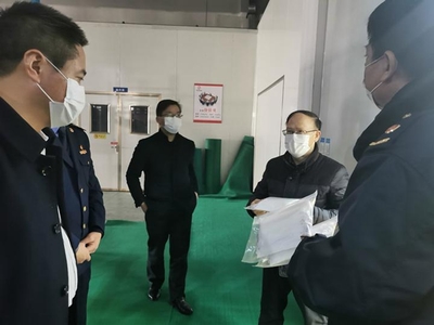江山用15天“共享”成一个日产超10万个的口罩厂